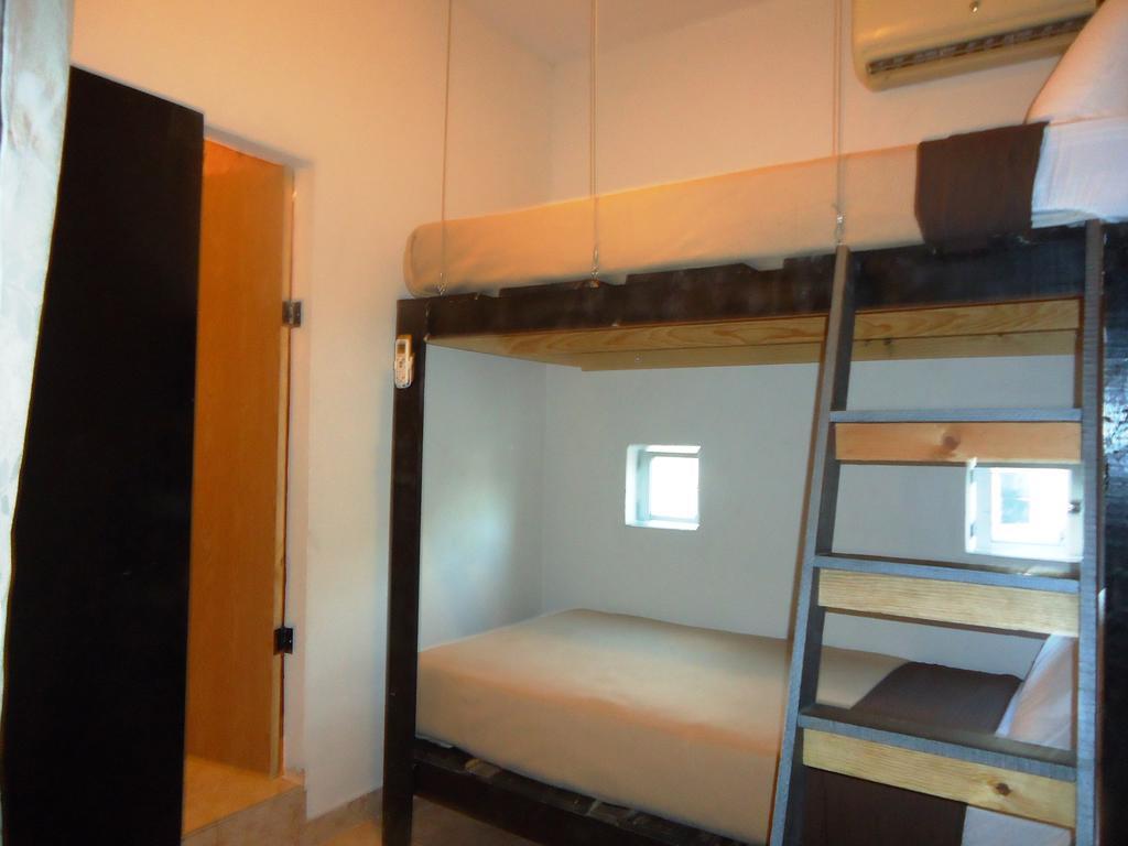 Humble Bumble Hostel Playa del Carmen Ngoại thất bức ảnh