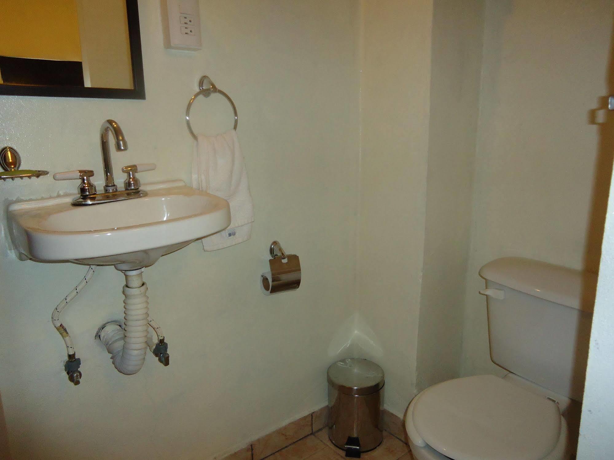 Humble Bumble Hostel Playa del Carmen Ngoại thất bức ảnh