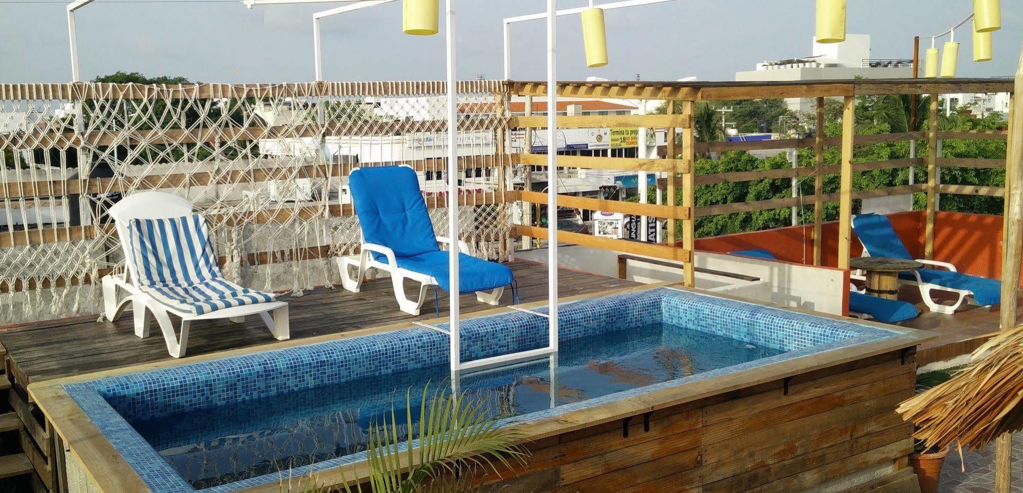 Humble Bumble Hostel Playa del Carmen Ngoại thất bức ảnh